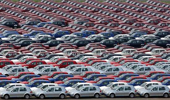 外媒:中国汽车市场将持续下滑 2019年跌幅预计达5%