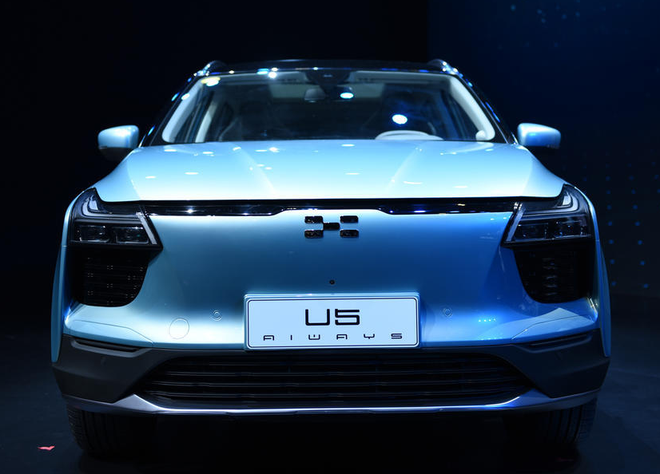 爱驰U5量产版成都车展预售 续航560km